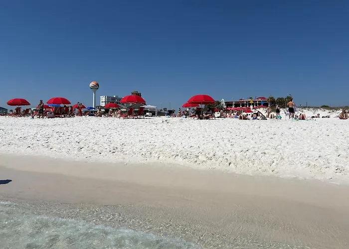 Sandy Days Saltwater Poolside Nights Holiday home Pensacola