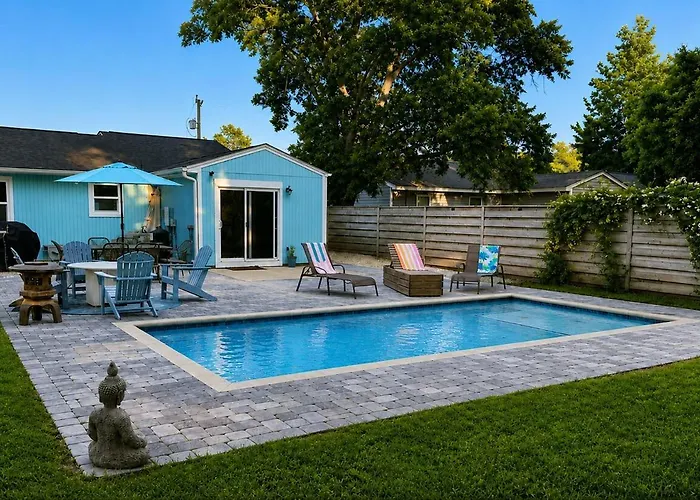 Holiday home Sandy Days Saltwater Poolside Nights